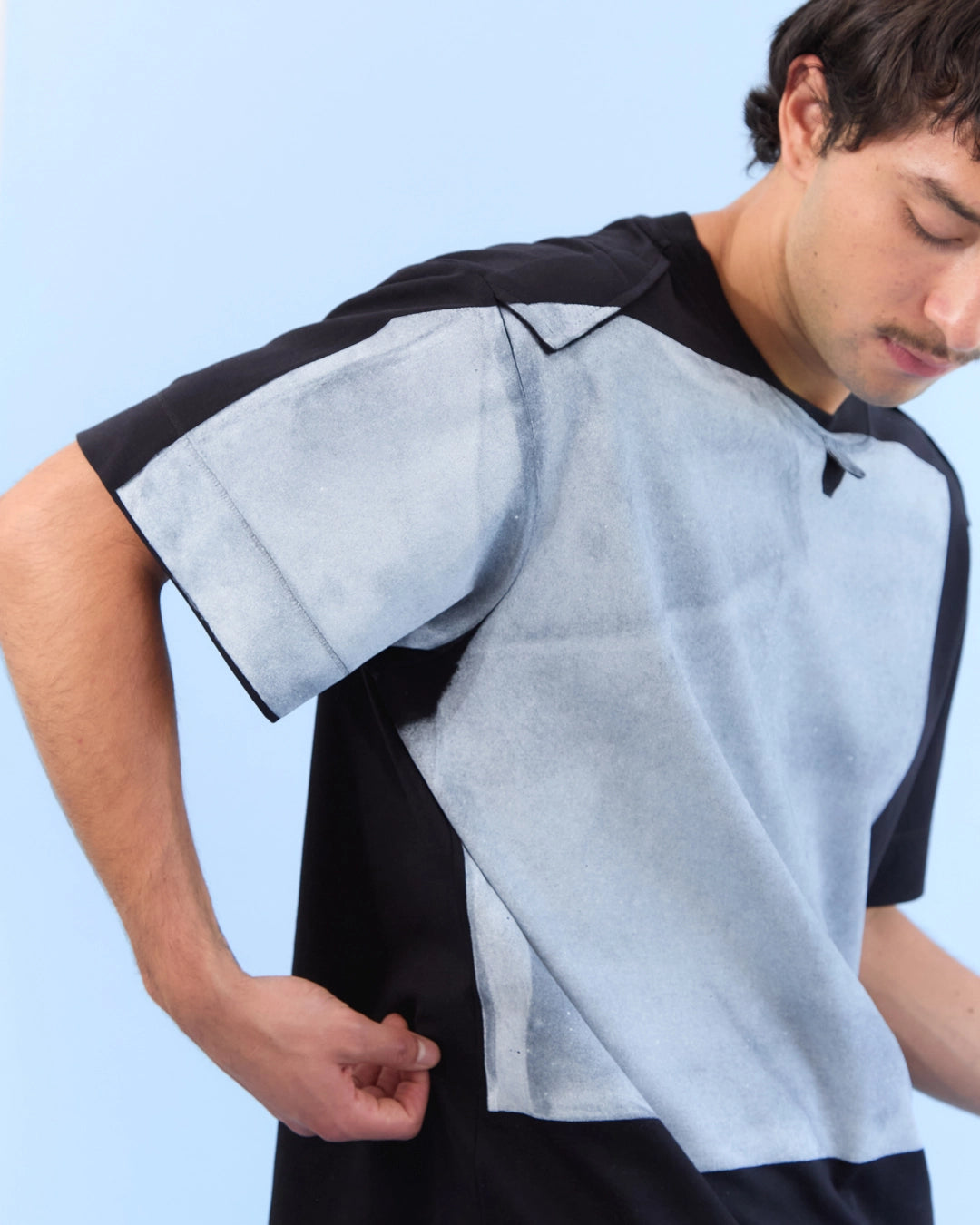 Camiseta VERTICAL RECTANGULO NEGRA