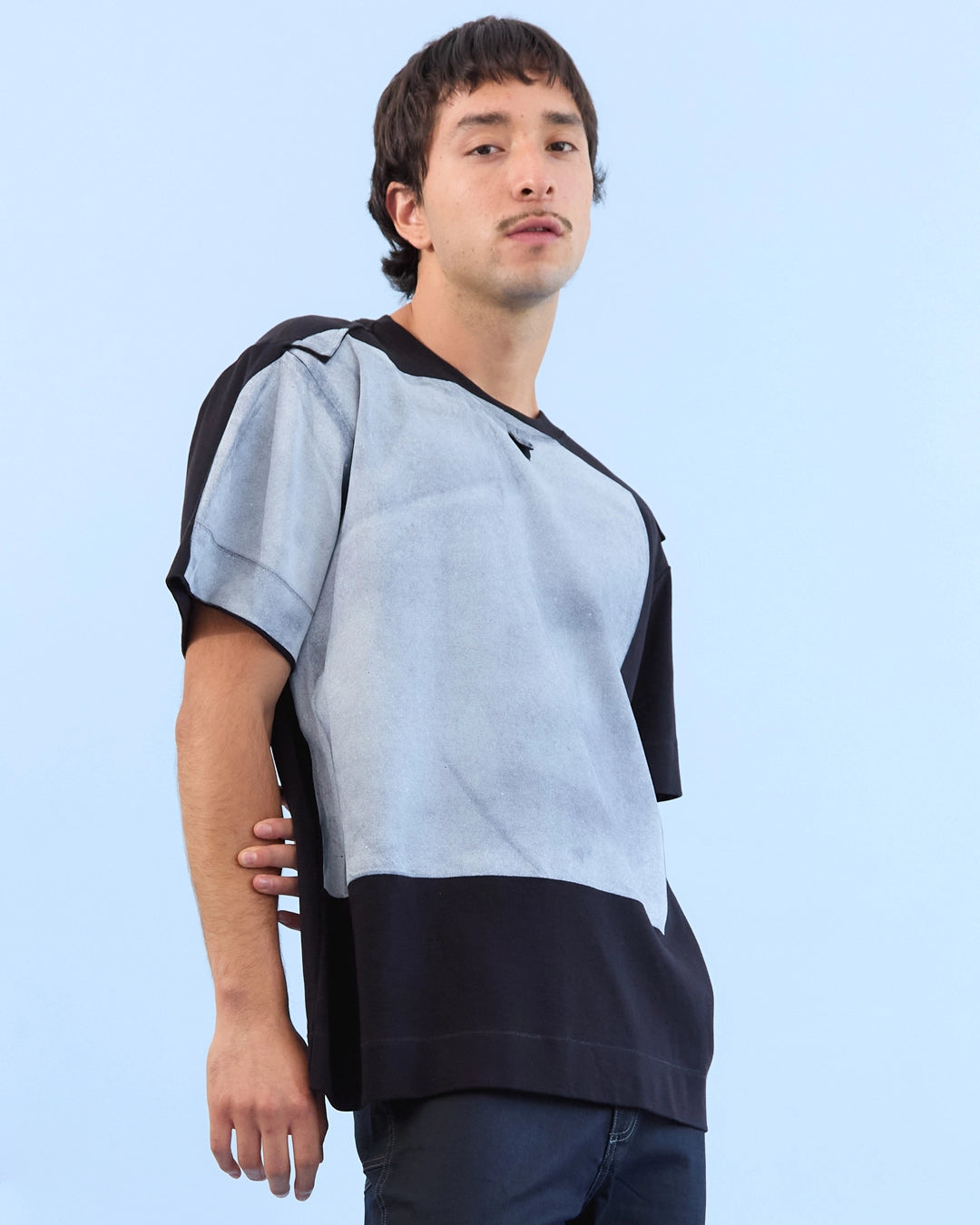 Camiseta VERTICAL RECTANGULO NEGRA