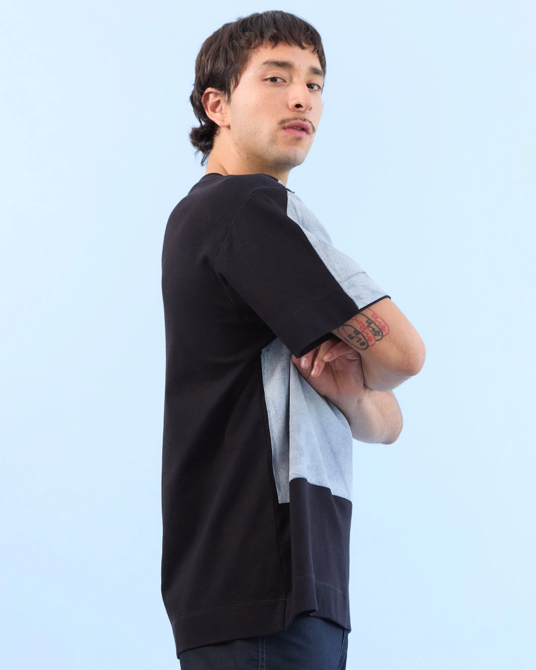 Camiseta VERTICAL RECTANGULO NEGRA